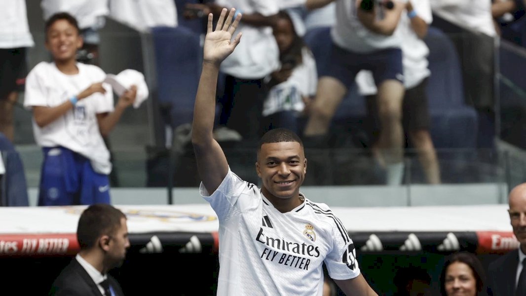 Mbappe Raih Rekor Penjualan Jersey Real Madrid, Penggemar Harus Sabar Menunggu