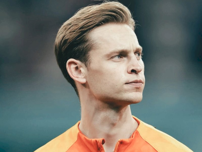 Mengapa Manchester United Harus Bersikeras Mendatangkan Frenkie de Jong dari Barcelona?