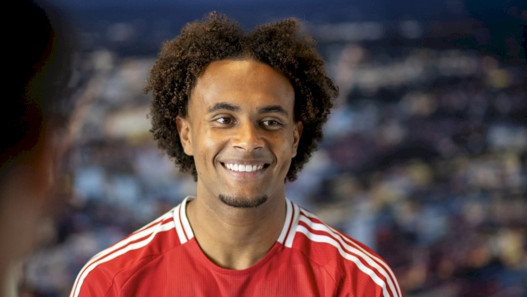 Zirkzee: Sentuhan Baru di Lini Serang Manchester United
